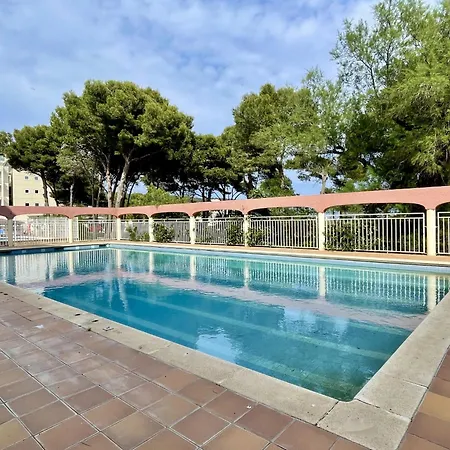Apartment Salles 20